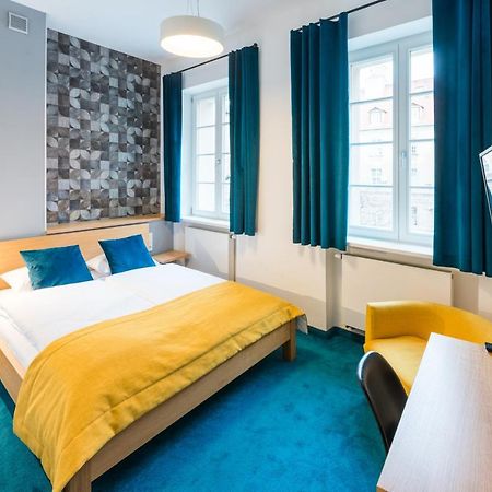 Tcz Wozna Aparthotel พอซนาน ภายนอก รูปภาพ