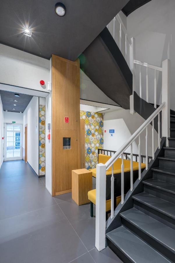 Tcz Wozna Aparthotel พอซนาน ภายนอก รูปภาพ