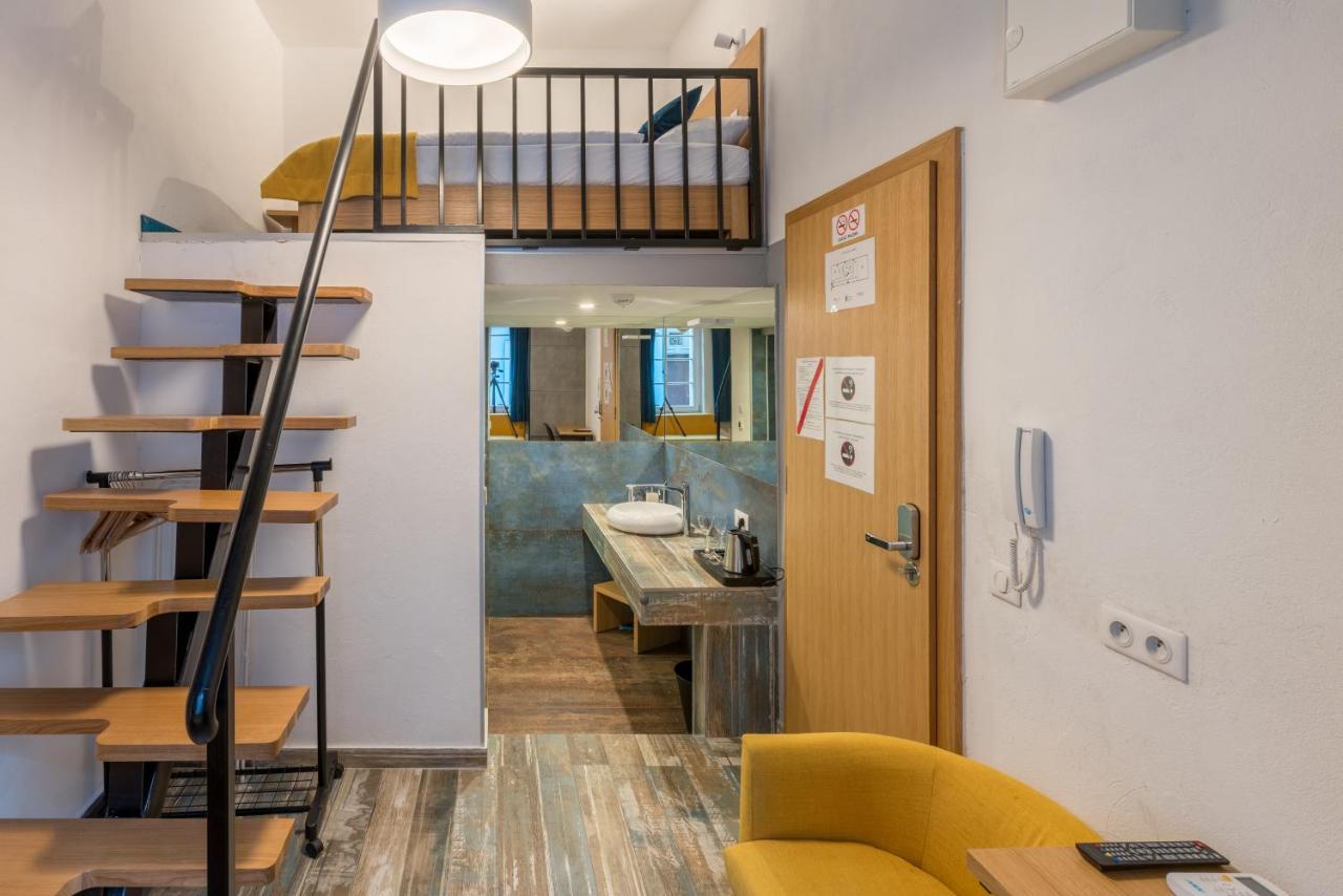Tcz Wozna Aparthotel พอซนาน ภายนอก รูปภาพ