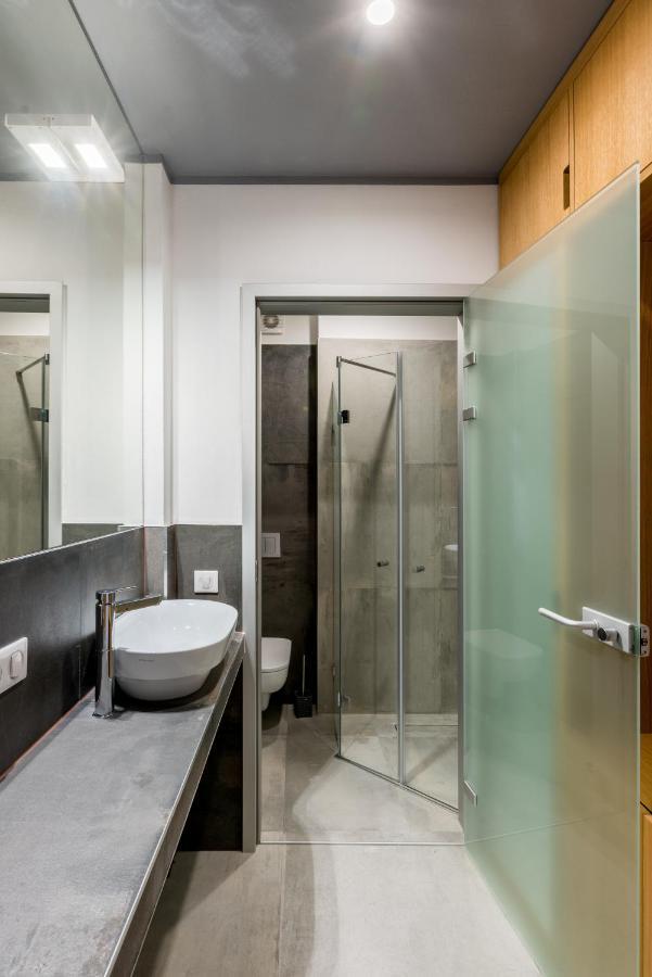 Tcz Wozna Aparthotel พอซนาน ภายนอก รูปภาพ