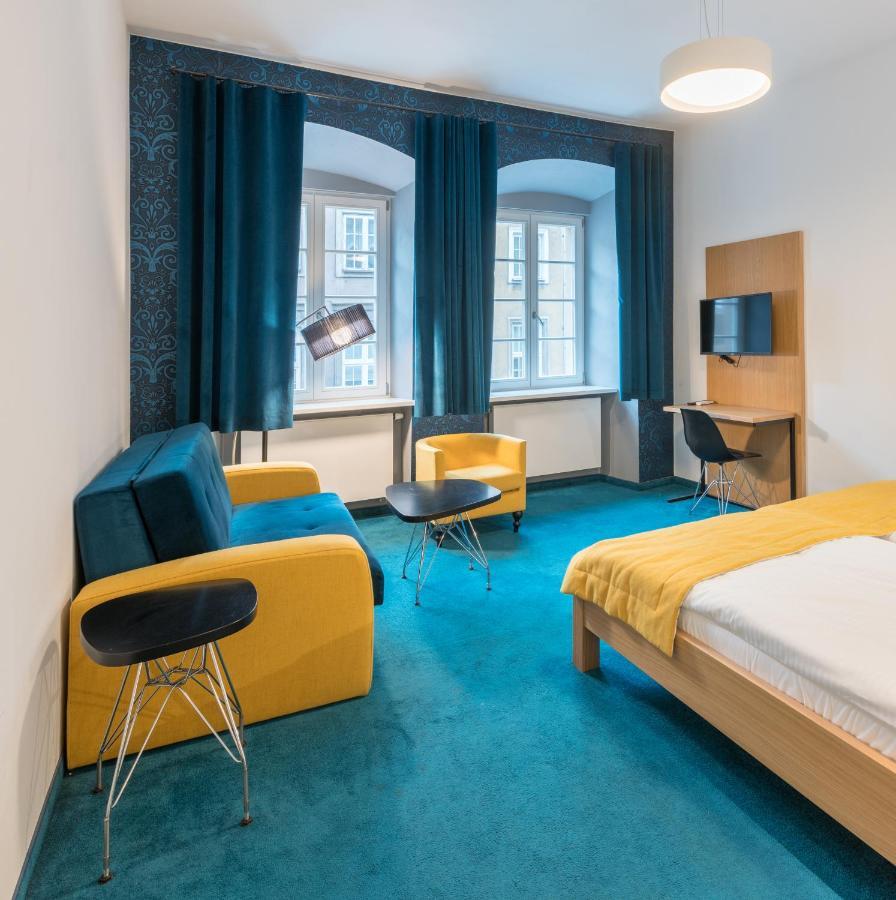 Tcz Wozna Aparthotel พอซนาน ภายนอก รูปภาพ