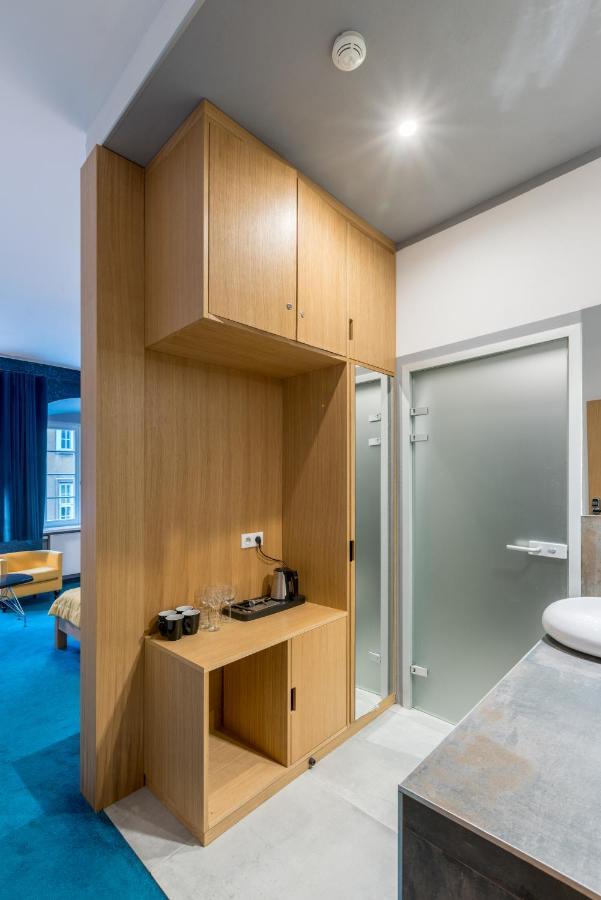 Tcz Wozna Aparthotel พอซนาน ภายนอก รูปภาพ